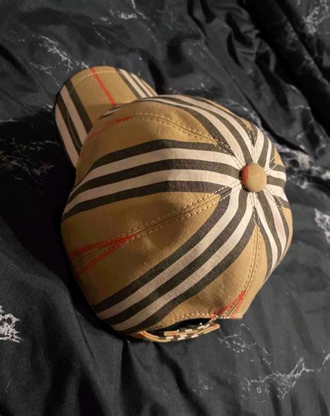 burberry hats china